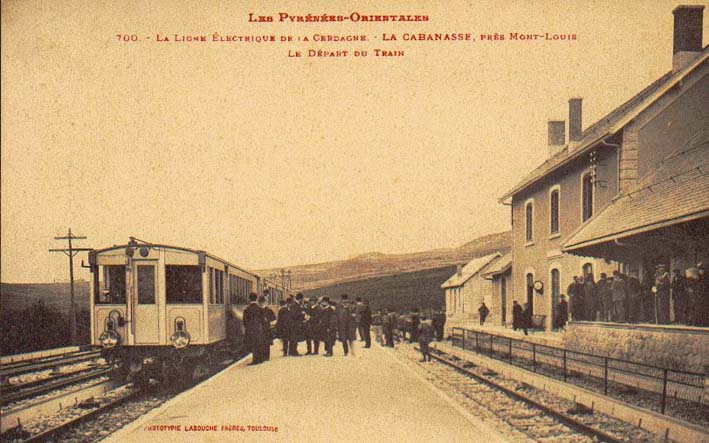 Foto del fons de Jean Tosti: Tren en l'estació de Montlluís - La Cabanasse